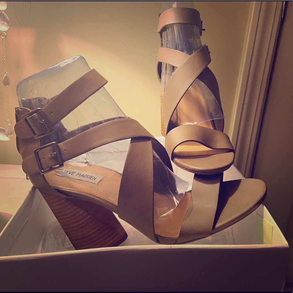 Steve Madden chunky heel sandal